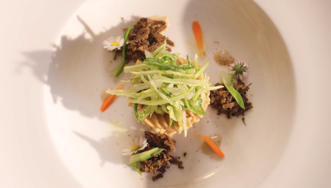 Fusilli di grano duro integrale anice stellato, camomilla e tartufo nero